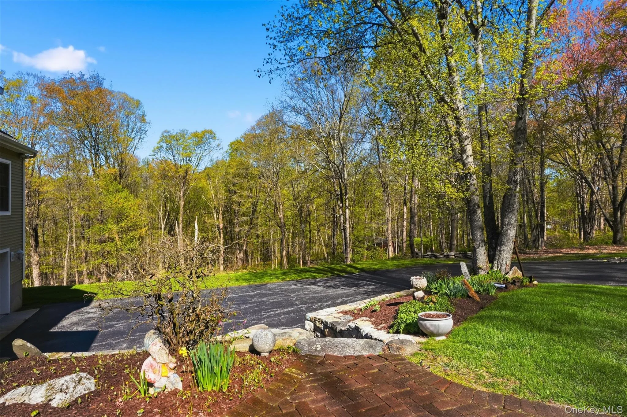 17 Skyview Lane, Putnam Valley, NY, 3 Bedrooms Bedrooms, 8 Rooms Rooms,2 BathroomsBathrooms,Residential,For Rent,Skyview,0,991223 17 Skyview Lane, Putnam Valley, NY, 3 Bedrooms Bedrooms, 8 Rooms Rooms,2 BathroomsBathrooms,Residential,For Rent,Skyview,0,991223