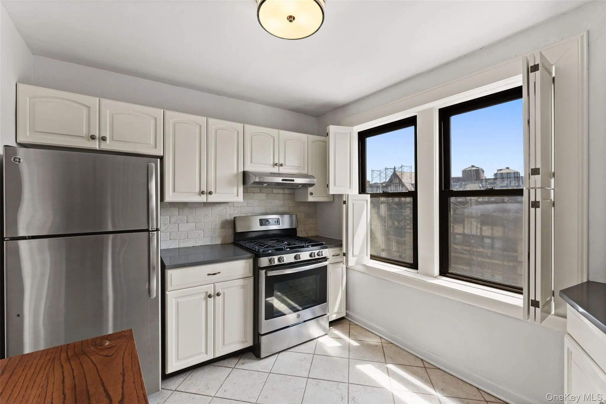 42 Pondfield, Yonkers, NY, 1 Bedroom Bedrooms, 4 Rooms Rooms,1 BathroomBathrooms,Residential,For Rent,Pondfield,0,991224 42 Pondfield, Yonkers, NY, 1 Bedroom Bedrooms, 4 Rooms Rooms,1 BathroomBathrooms,Residential,For Rent,Pondfield,0,991224