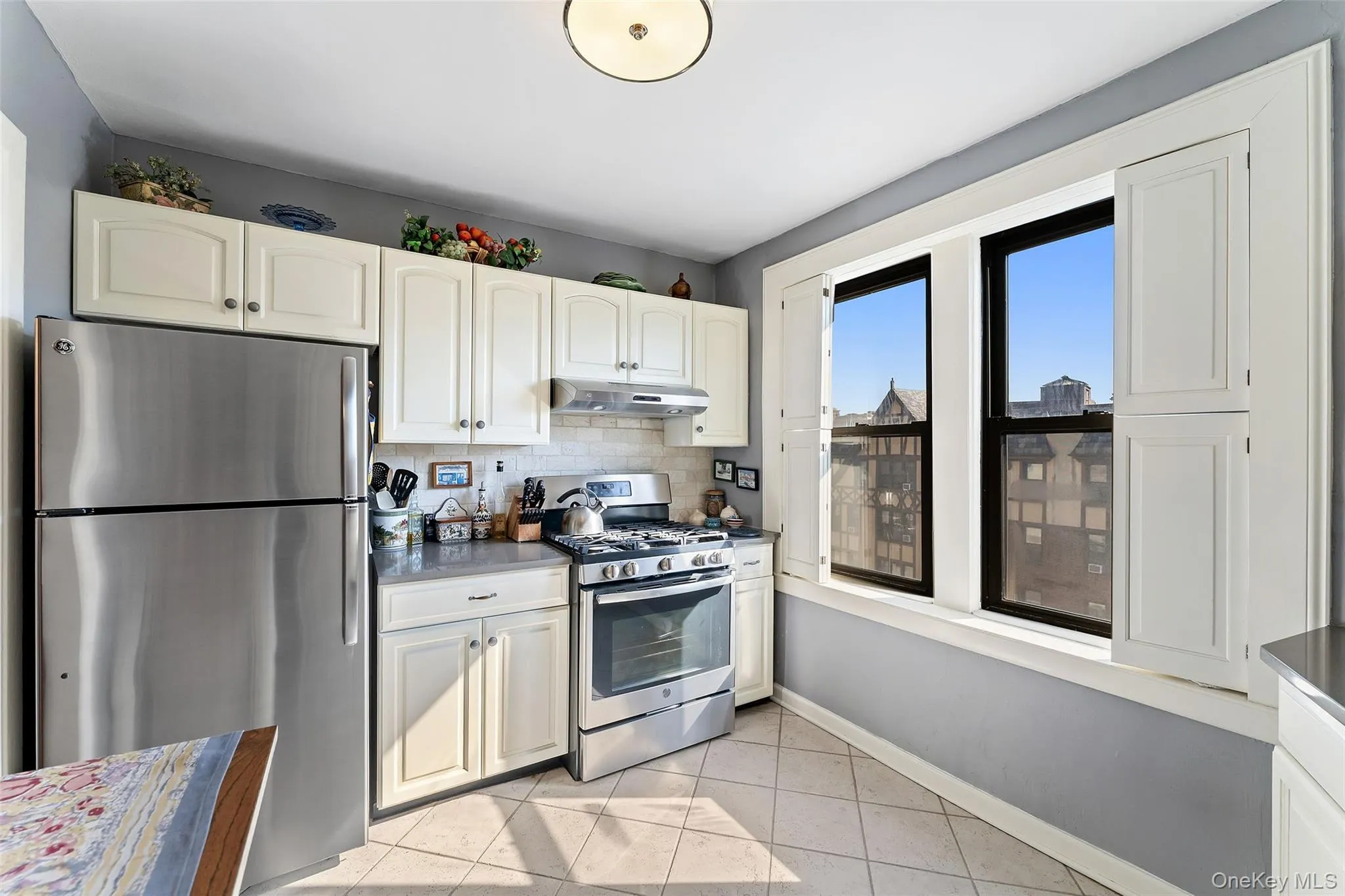 42 Pondfield, Yonkers, NY, 1 Bedroom Bedrooms, 4 Rooms Rooms,1 BathroomBathrooms,Residential,For Rent,Pondfield,0,991224 42 Pondfield, Yonkers, NY, 1 Bedroom Bedrooms, 4 Rooms Rooms,1 BathroomBathrooms,Residential,For Rent,Pondfield,0,991224