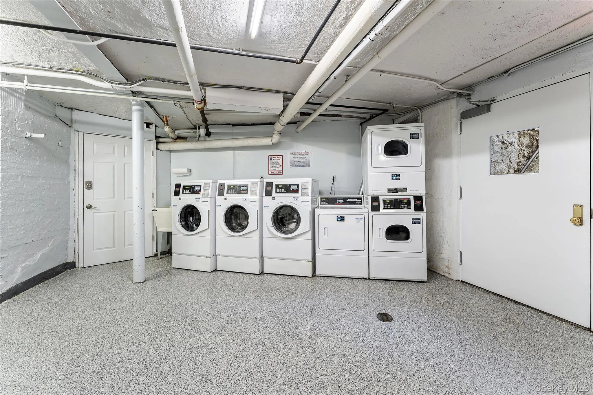 42 Pondfield, Yonkers, NY, 1 Bedroom Bedrooms, 4 Rooms Rooms,1 BathroomBathrooms,Residential,For Rent,Pondfield,0,991224 42 Pondfield, Yonkers, NY, 1 Bedroom Bedrooms, 4 Rooms Rooms,1 BathroomBathrooms,Residential,For Rent,Pondfield,0,991224