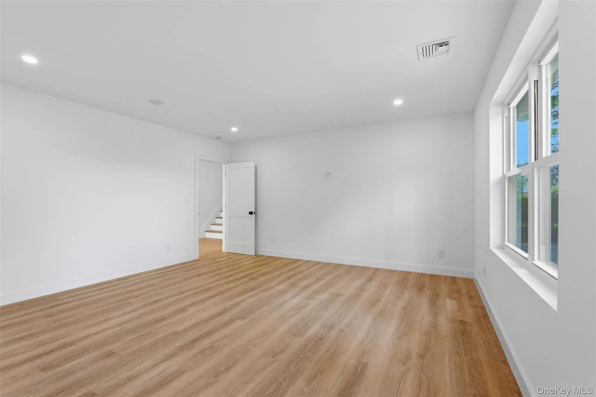 2800 Sarles Drive, Yorktown, NY, 4 Bedrooms Bedrooms, 7 Rooms Rooms,2 BathroomsBathrooms,Residential,For Rent,Sarles,0,991229 2800 Sarles Drive, Yorktown, NY, 4 Bedrooms Bedrooms, 7 Rooms Rooms,2 BathroomsBathrooms,Residential,For Rent,Sarles,0,991229
