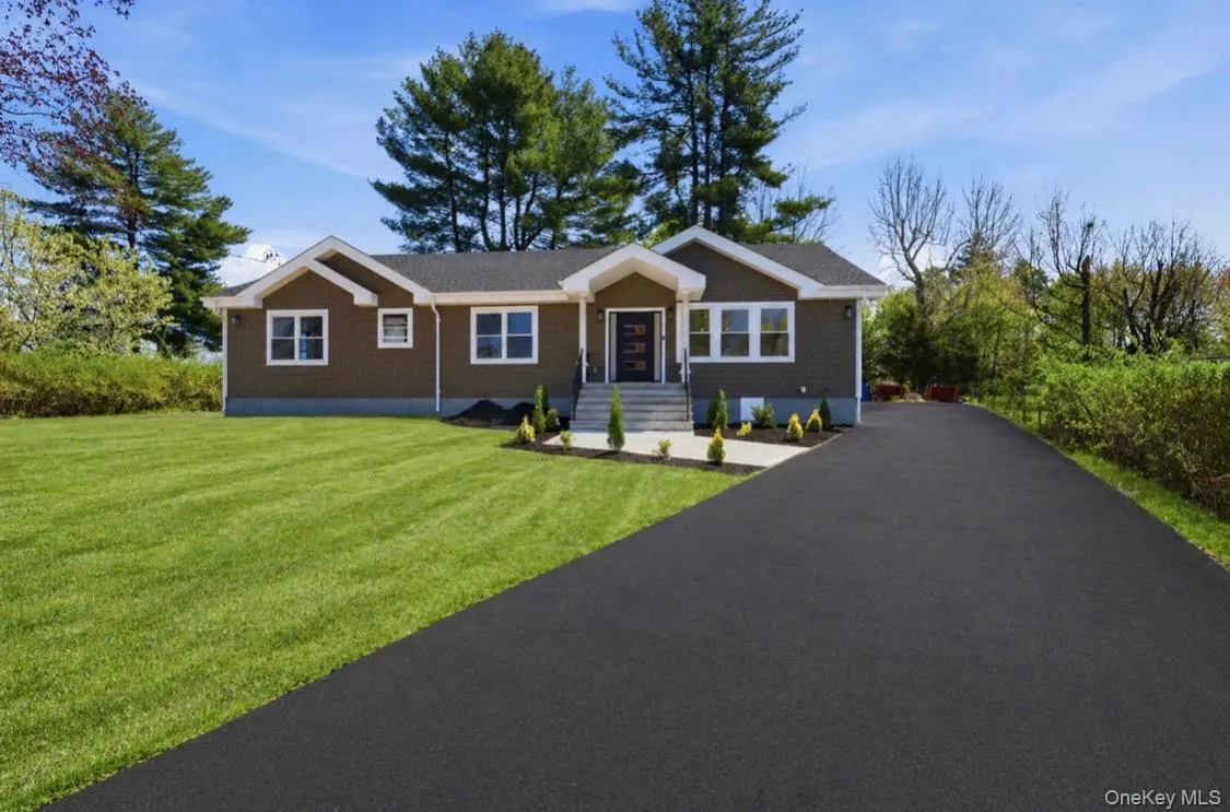 2800 Sarles Drive, Yorktown, NY, 4 Bedrooms Bedrooms, 7 Rooms Rooms,2 BathroomsBathrooms,Residential,For Rent,Sarles,0,991229 2800 Sarles Drive, Yorktown, NY, 4 Bedrooms Bedrooms, 7 Rooms Rooms,2 BathroomsBathrooms,Residential,For Rent,Sarles,0,991229