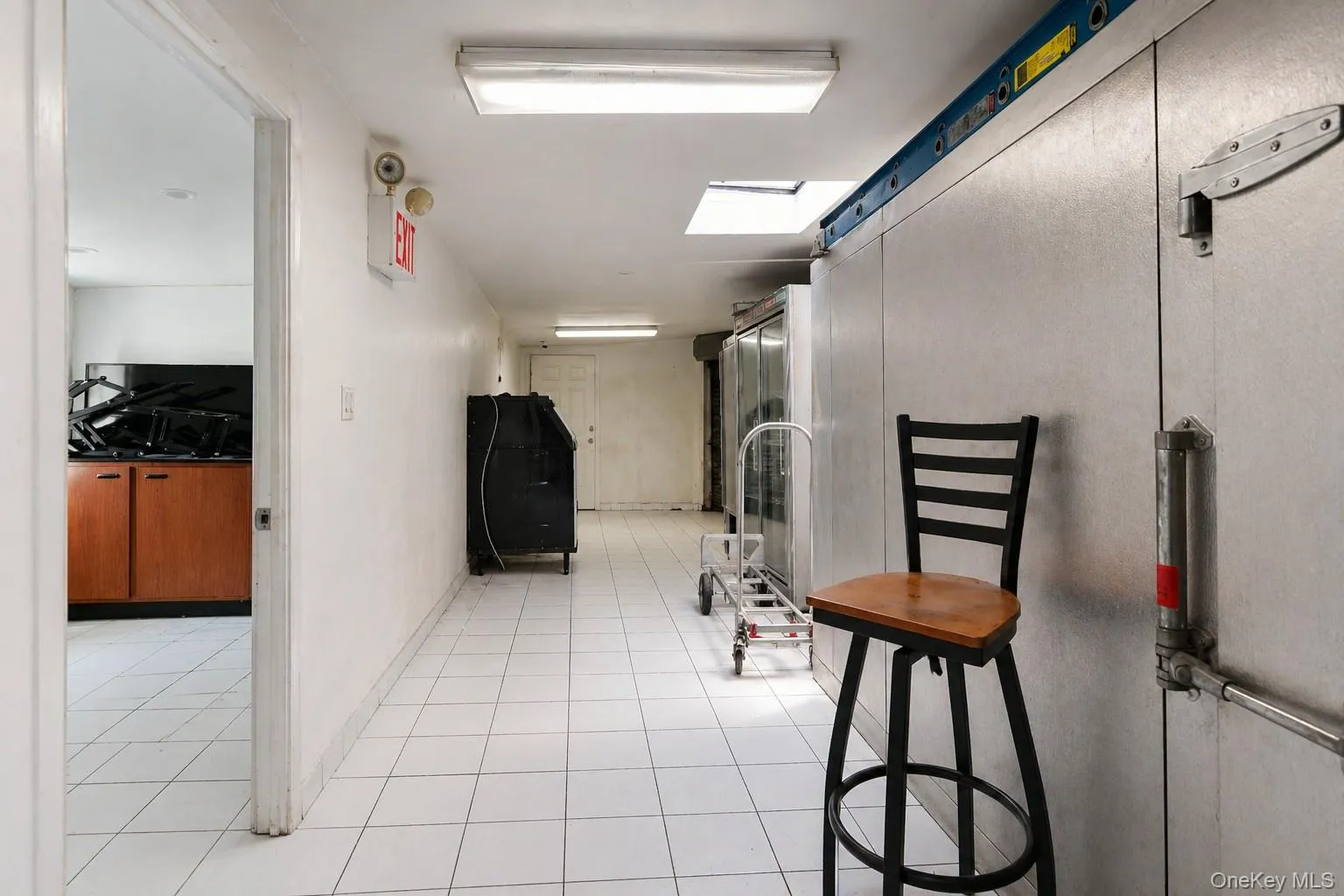 62-42 Forest Avenue, New York, NY, ,Commercial Lease,For Rent,Forest,0,991230 62-42 Forest Avenue, New York, NY, ,Commercial Lease,For Rent,Forest,0,991230
