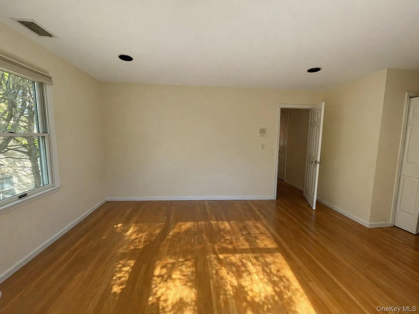 179 Clarence Road, Scarsdale, NY, 4 Bedrooms Bedrooms, 9 Rooms Rooms,2 BathroomsBathrooms,Residential Lease,For Rent,Clarence,0,991232 179 Clarence Road, Scarsdale, NY, 4 Bedrooms Bedrooms, 9 Rooms Rooms,2 BathroomsBathrooms,Residential Lease,For Rent,Clarence,0,991232