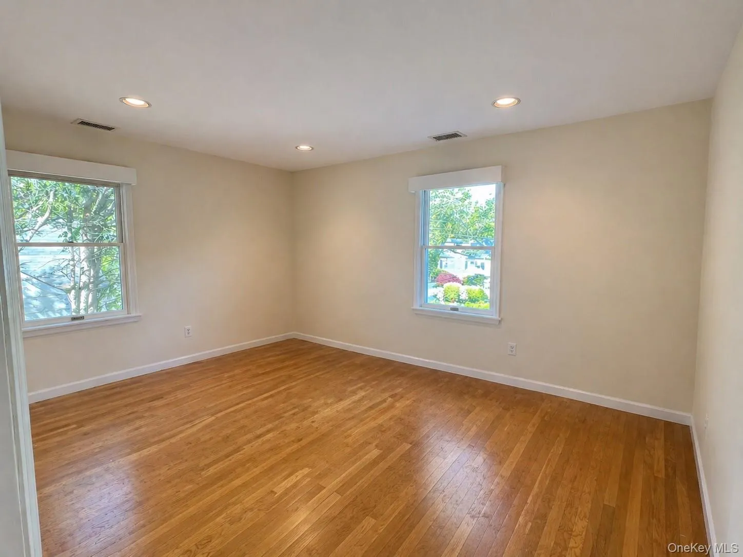 179 Clarence Road, Scarsdale, NY, 4 Bedrooms Bedrooms, 9 Rooms Rooms,2 BathroomsBathrooms,Residential Lease,For Rent,Clarence,0,991232 179 Clarence Road, Scarsdale, NY, 4 Bedrooms Bedrooms, 9 Rooms Rooms,2 BathroomsBathrooms,Residential Lease,For Rent,Clarence,0,991232