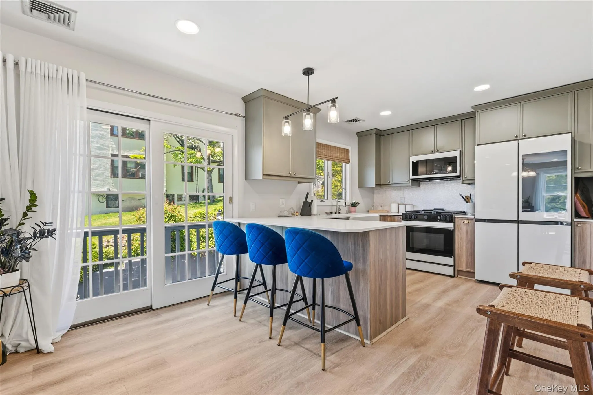 9 White Plains Avenue, Harrison, NY, 4 Bedrooms Bedrooms, 11 Rooms Rooms,3 BathroomsBathrooms,Residential,For Rent,White Plains,0,991234 9 White Plains Avenue, Harrison, NY, 4 Bedrooms Bedrooms, 11 Rooms Rooms,3 BathroomsBathrooms,Residential,For Rent,White Plains,0,991234