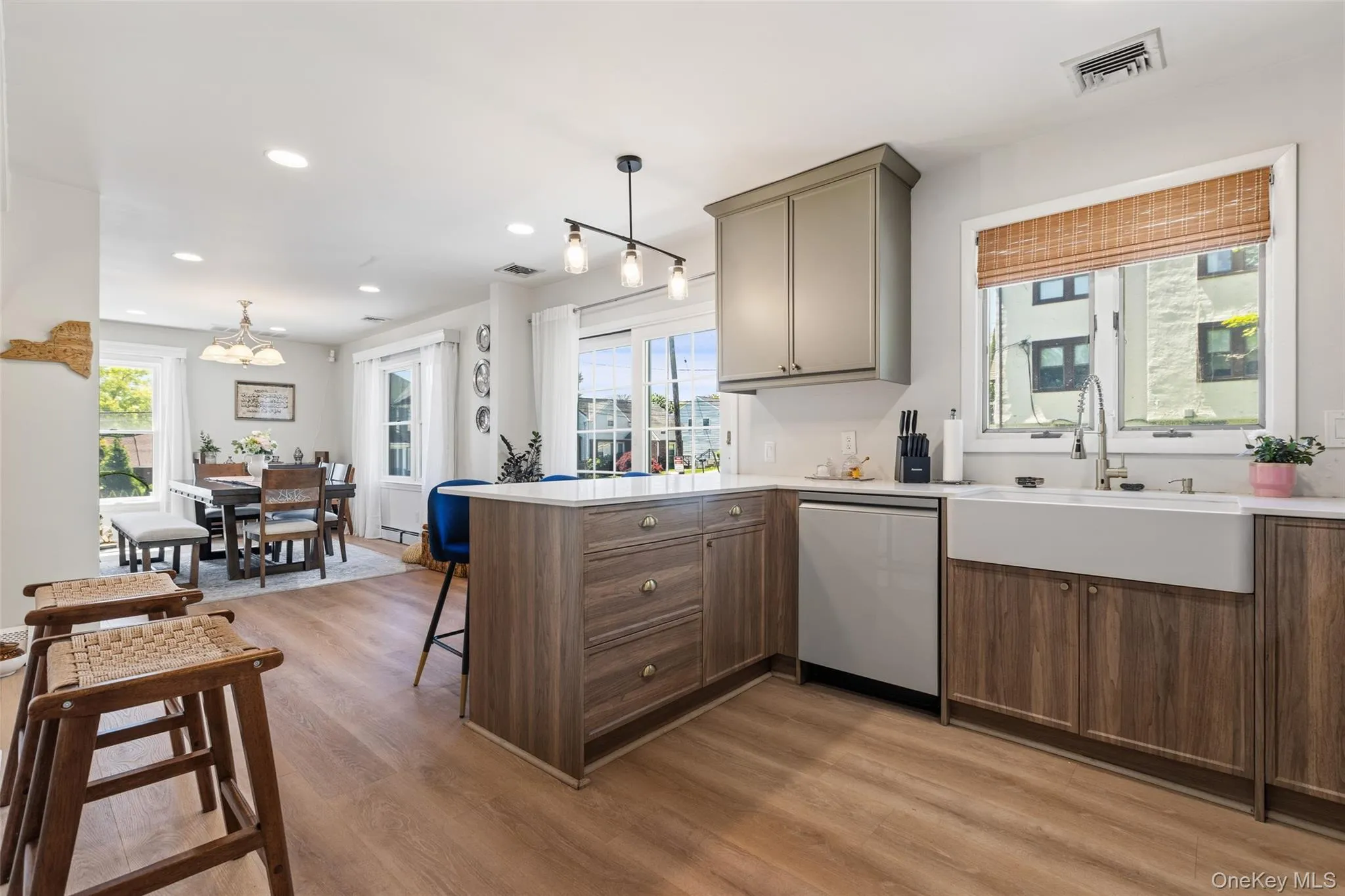 9 White Plains Avenue, Harrison, NY, 4 Bedrooms Bedrooms, 11 Rooms Rooms,3 BathroomsBathrooms,Residential,For Rent,White Plains,0,991234 9 White Plains Avenue, Harrison, NY, 4 Bedrooms Bedrooms, 11 Rooms Rooms,3 BathroomsBathrooms,Residential,For Rent,White Plains,0,991234