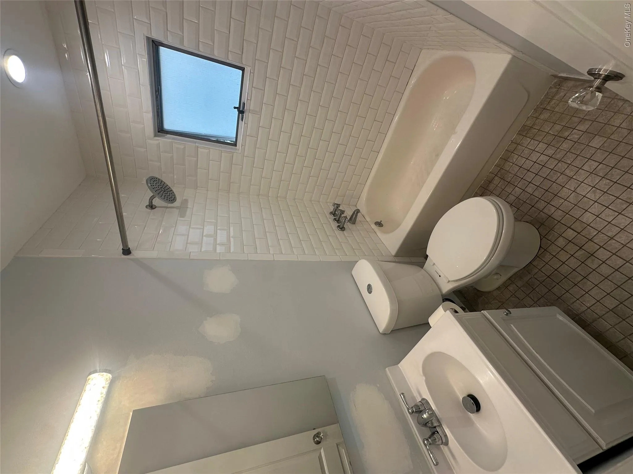 15924 80th Street, New York, NY, 1 Bedroom Bedrooms, 4 Rooms Rooms,1 BathroomBathrooms,Residential Lease,For Rent,80th,0,991235 15924 80th Street, New York, NY, 1 Bedroom Bedrooms, 4 Rooms Rooms,1 BathroomBathrooms,Residential Lease,For Rent,80th,0,991235