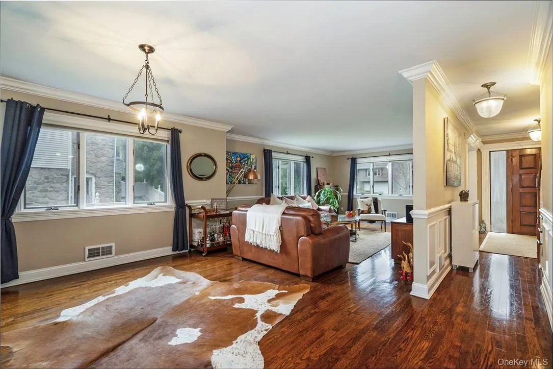 2 Beaver Landing, Harrison, NY, 4 Bedrooms Bedrooms, 11 Rooms Rooms,3 BathroomsBathrooms,Residential Lease,For Rent,Beaver,0,991236 2 Beaver Landing, Harrison, NY, 4 Bedrooms Bedrooms, 11 Rooms Rooms,3 BathroomsBathrooms,Residential Lease,For Rent,Beaver,0,991236