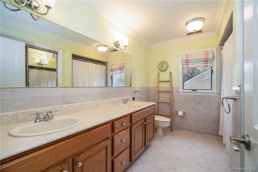 2 Beaver Landing, Harrison, NY, 4 Bedrooms Bedrooms, 11 Rooms Rooms,3 BathroomsBathrooms,Residential Lease,For Rent,Beaver,0,991236 2 Beaver Landing, Harrison, NY, 4 Bedrooms Bedrooms, 11 Rooms Rooms,3 BathroomsBathrooms,Residential Lease,For Rent,Beaver,0,991236
