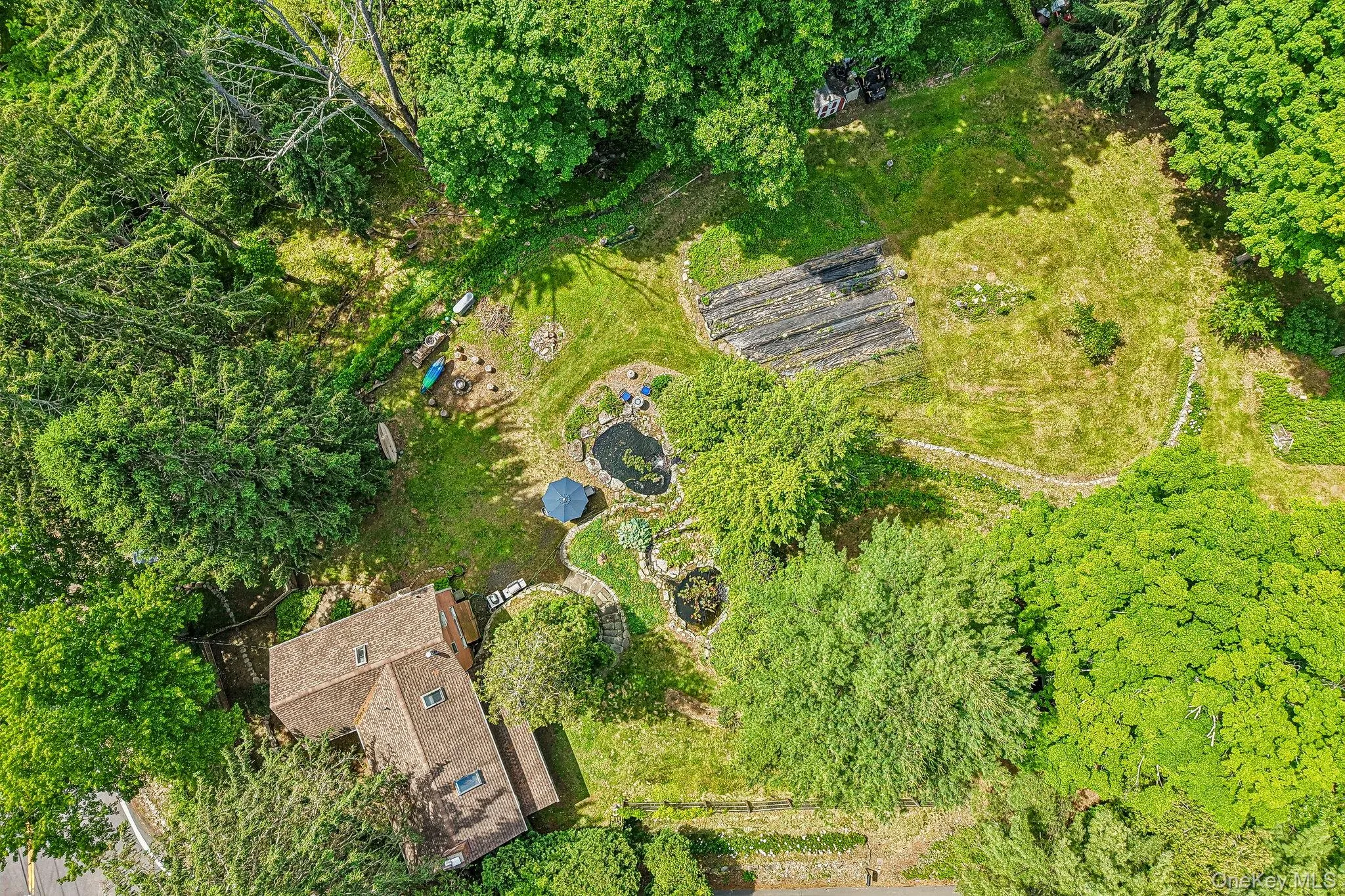 Sitting on approximately 1.28 acres. Sitting on approximately 1.28 acres.