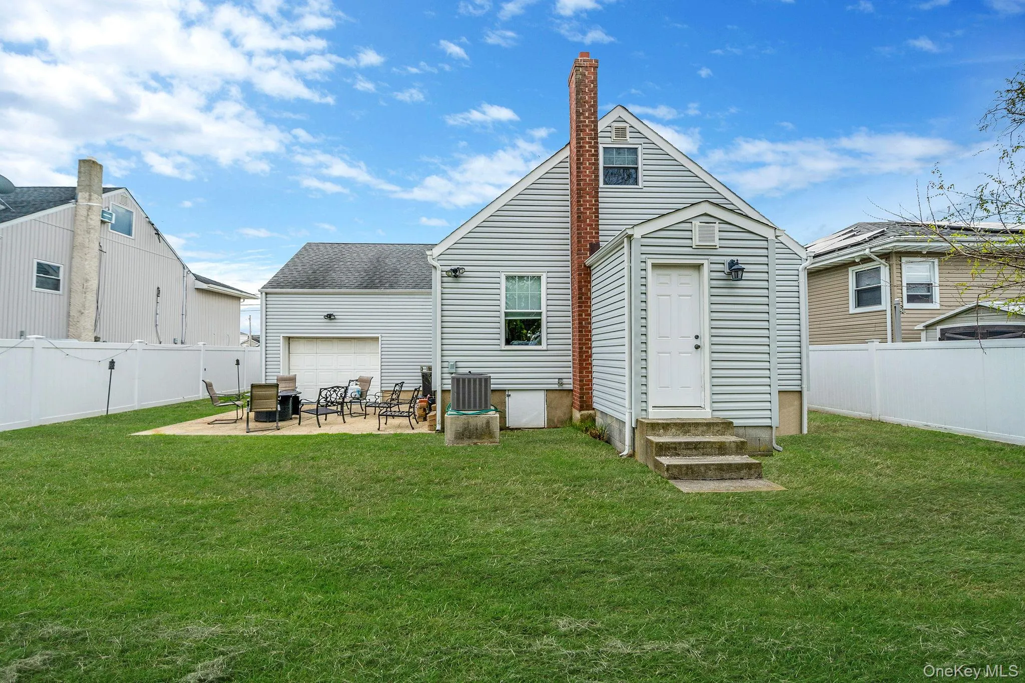 253 Riviera Drive, Babylon, NY, 4 Bedrooms Bedrooms, 8 Rooms Rooms,1 BathroomBathrooms,Residential,For Rent,Riviera,0,991270 253 Riviera Drive, Babylon, NY, 4 Bedrooms Bedrooms, 8 Rooms Rooms,1 BathroomBathrooms,Residential,For Rent,Riviera,0,991270