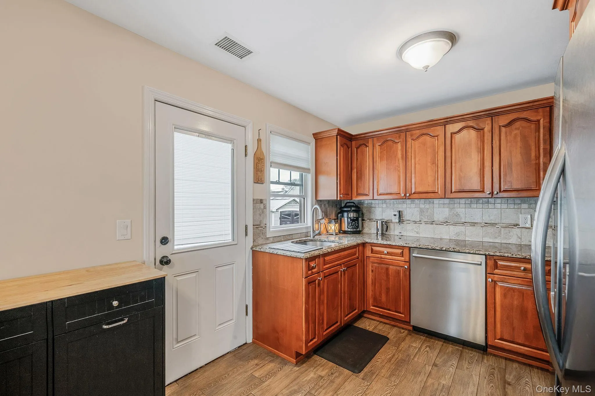 253 Riviera Drive, Babylon, NY, 4 Bedrooms Bedrooms, 8 Rooms Rooms,1 BathroomBathrooms,Residential,For Rent,Riviera,0,991270 253 Riviera Drive, Babylon, NY, 4 Bedrooms Bedrooms, 8 Rooms Rooms,1 BathroomBathrooms,Residential,For Rent,Riviera,0,991270