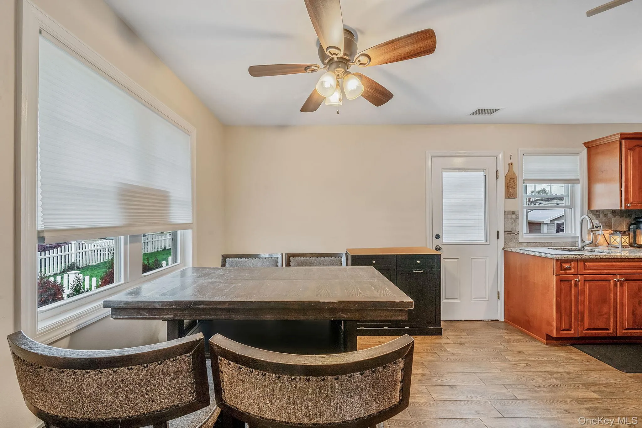 253 Riviera Drive, Babylon, NY, 4 Bedrooms Bedrooms, 8 Rooms Rooms,1 BathroomBathrooms,Residential,For Rent,Riviera,0,991270 253 Riviera Drive, Babylon, NY, 4 Bedrooms Bedrooms, 8 Rooms Rooms,1 BathroomBathrooms,Residential,For Rent,Riviera,0,991270