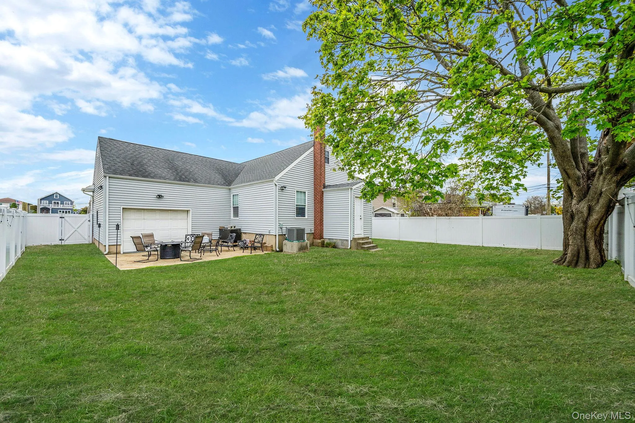 253 Riviera Drive, Babylon, NY, 4 Bedrooms Bedrooms, 8 Rooms Rooms,1 BathroomBathrooms,Residential,For Rent,Riviera,0,991270 253 Riviera Drive, Babylon, NY, 4 Bedrooms Bedrooms, 8 Rooms Rooms,1 BathroomBathrooms,Residential,For Rent,Riviera,0,991270