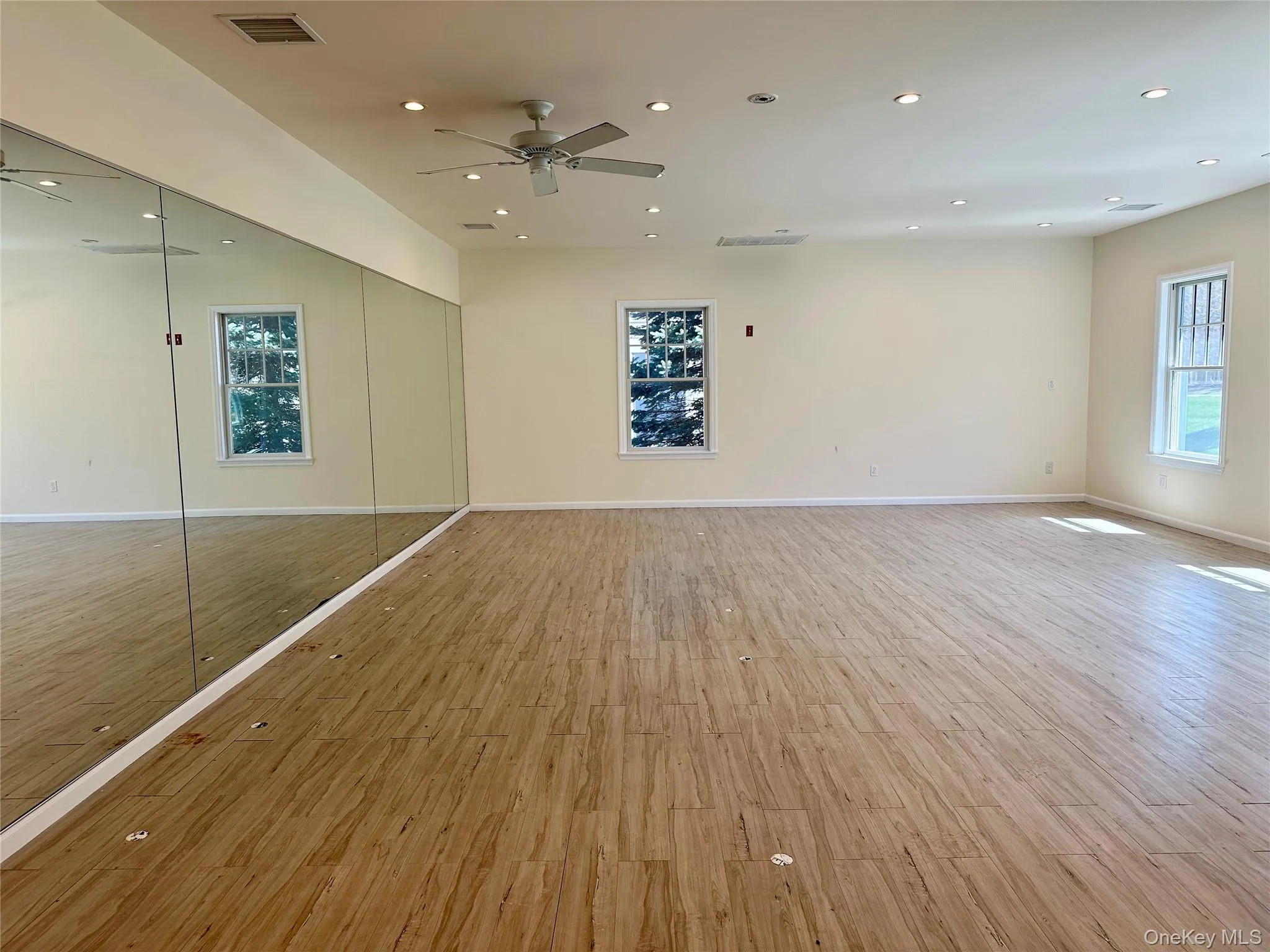 5768 Route 25A, Riverhead, NY, ,Commercial Lease,For Rent,Route 25A,0,991279 5768 Route 25A, Riverhead, NY, ,Commercial Lease,For Rent,Route 25A,0,991279