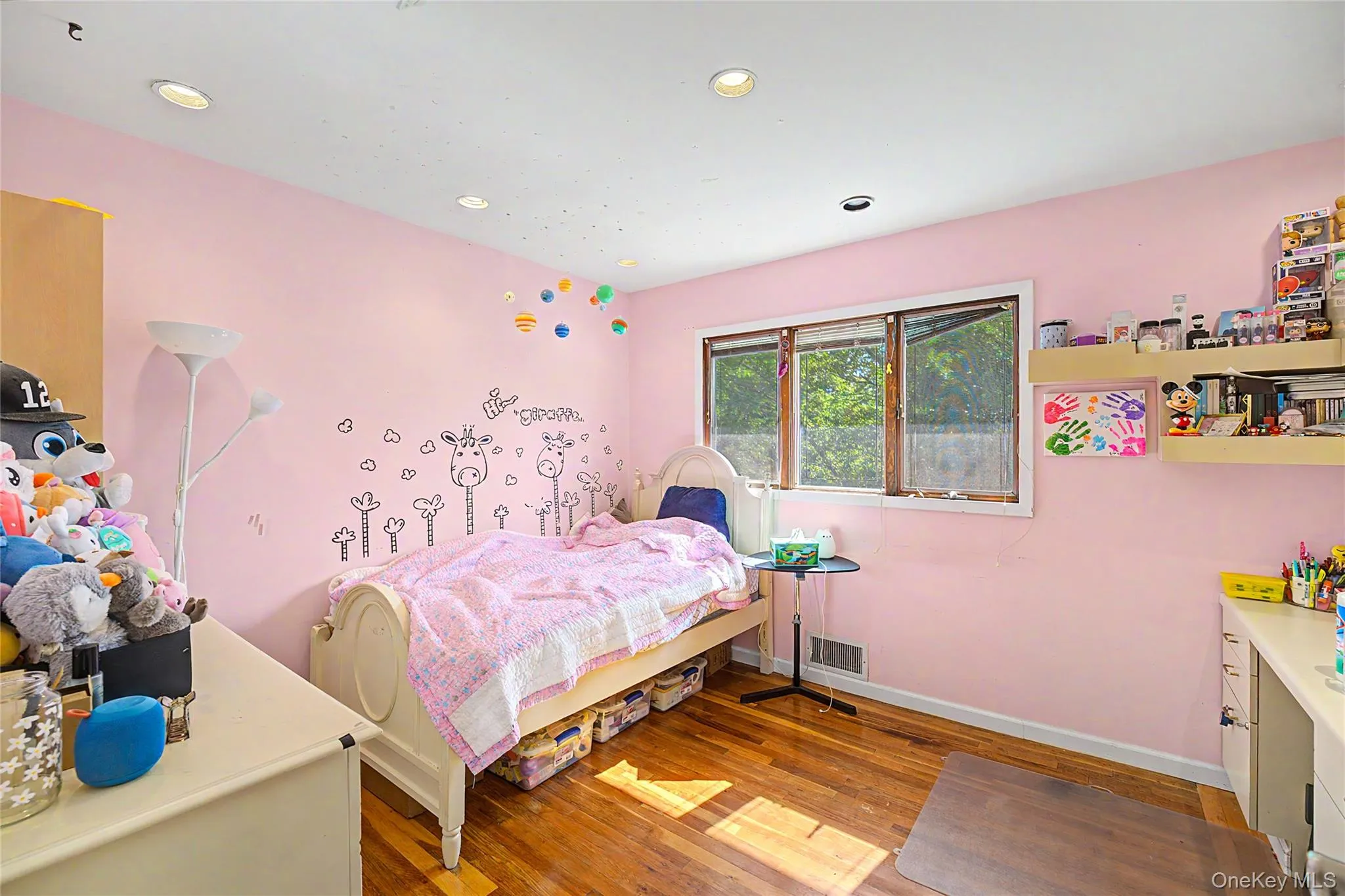 105 Serpentine Lane, North Hempstead, NY, 3 Bedrooms Bedrooms, 7 Rooms Rooms,2 BathroomsBathrooms,Residential,For Rent,Serpentine,0,991281 105 Serpentine Lane, North Hempstead, NY, 3 Bedrooms Bedrooms, 7 Rooms Rooms,2 BathroomsBathrooms,Residential,For Rent,Serpentine,0,991281