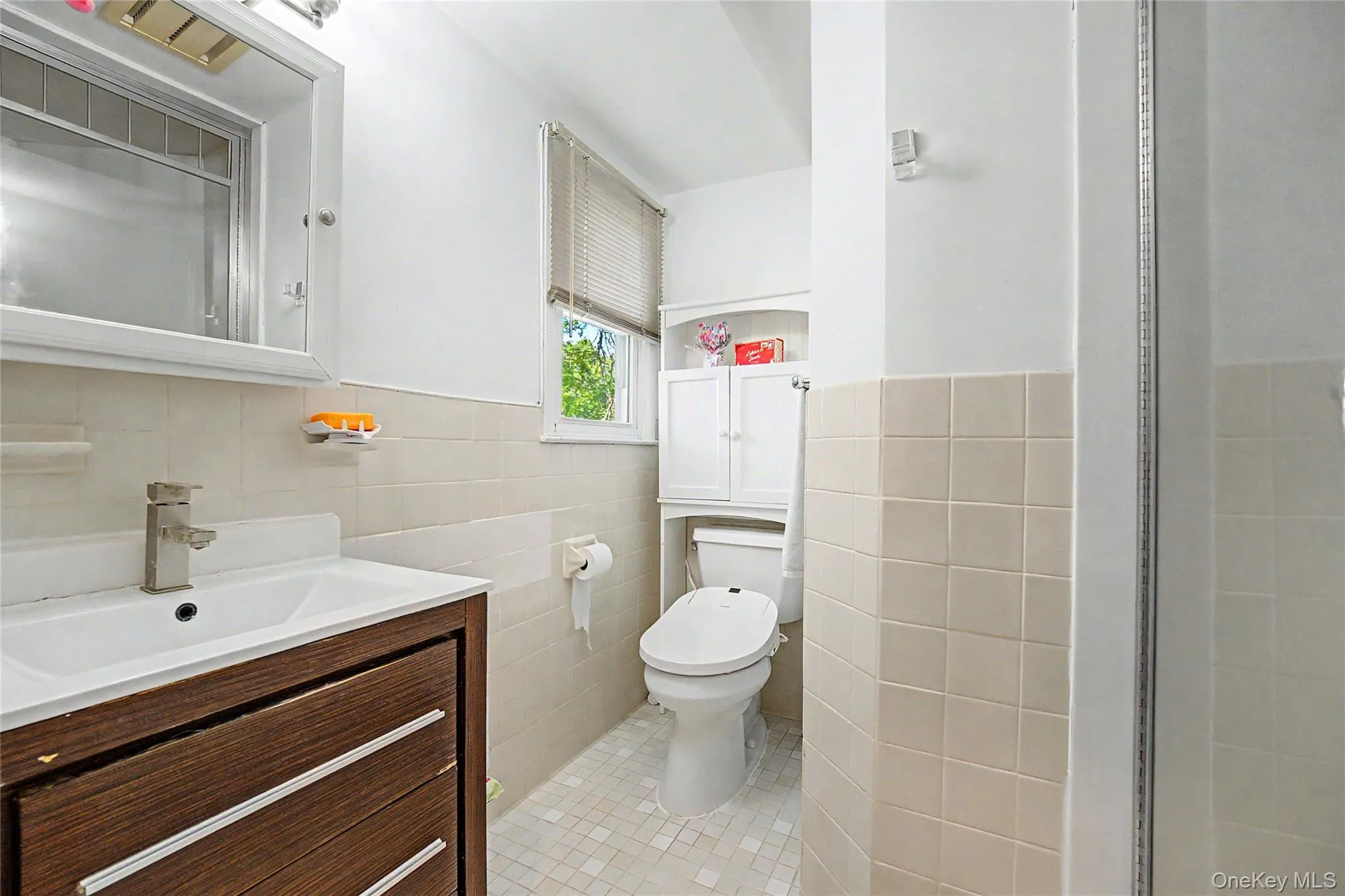 105 Serpentine Lane, North Hempstead, NY, 3 Bedrooms Bedrooms, 7 Rooms Rooms,2 BathroomsBathrooms,Residential,For Rent,Serpentine,0,991281 105 Serpentine Lane, North Hempstead, NY, 3 Bedrooms Bedrooms, 7 Rooms Rooms,2 BathroomsBathrooms,Residential,For Rent,Serpentine,0,991281