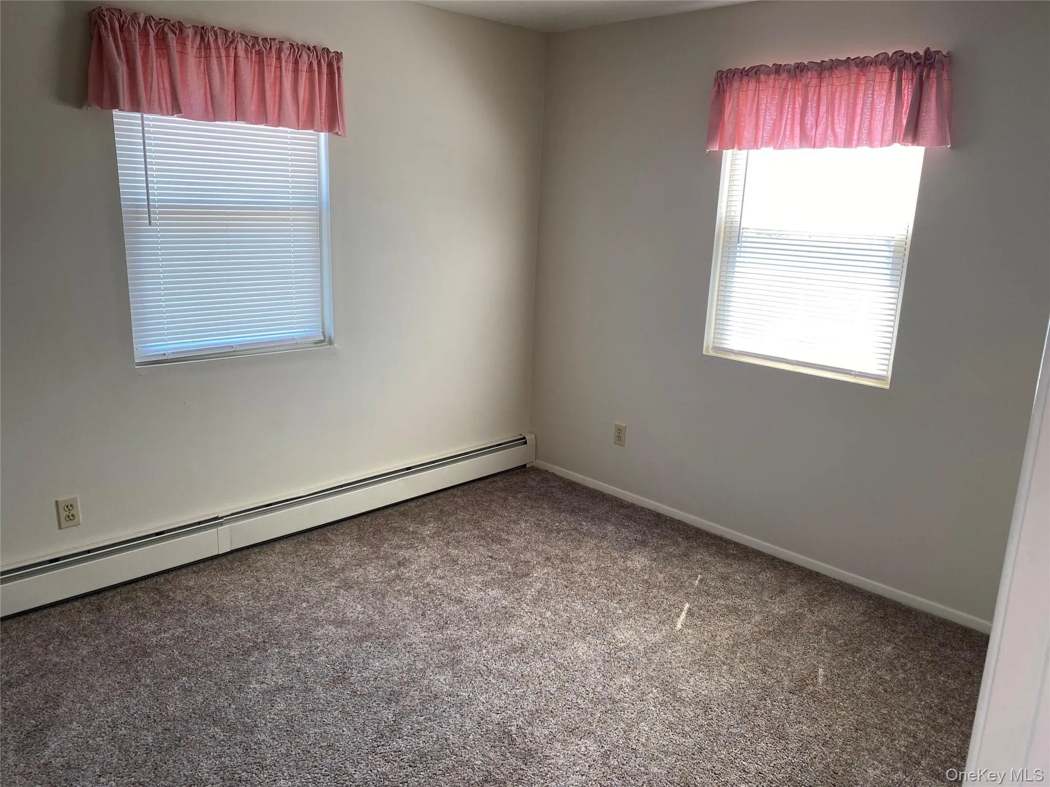 124 Chelsea Avenue, West Babylon, NY, 2 Bedrooms Bedrooms, 5 Rooms Rooms,1 BathroomBathrooms,Residential Lease,For Rent,Chelsea,0,991301 124 Chelsea Avenue, West Babylon, NY, 2 Bedrooms Bedrooms, 5 Rooms Rooms,1 BathroomBathrooms,Residential Lease,For Rent,Chelsea,0,991301