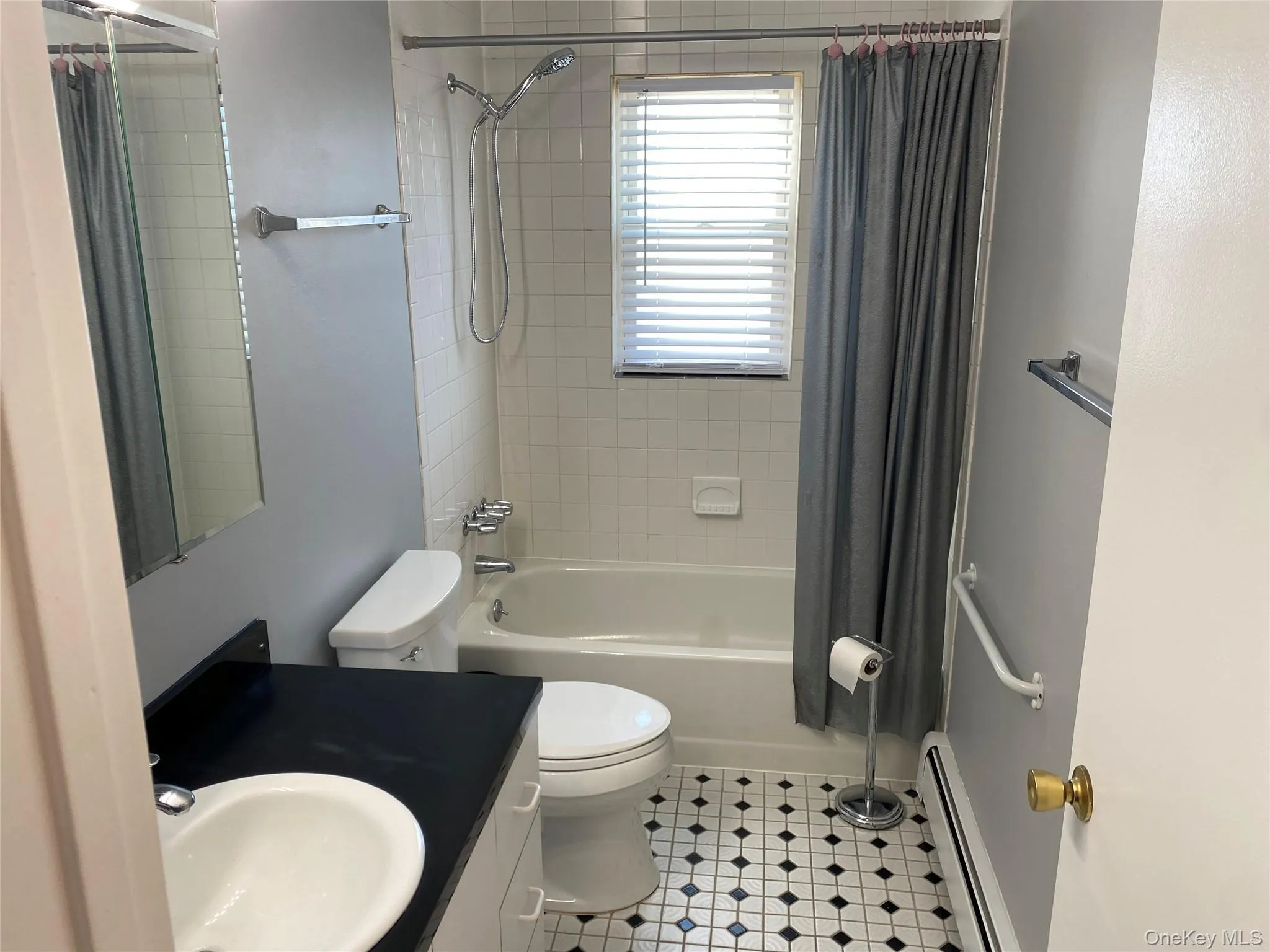 124 Chelsea Avenue, West Babylon, NY, 2 Bedrooms Bedrooms, 5 Rooms Rooms,1 BathroomBathrooms,Residential Lease,For Rent,Chelsea,0,991301 124 Chelsea Avenue, West Babylon, NY, 2 Bedrooms Bedrooms, 5 Rooms Rooms,1 BathroomBathrooms,Residential Lease,For Rent,Chelsea,0,991301
