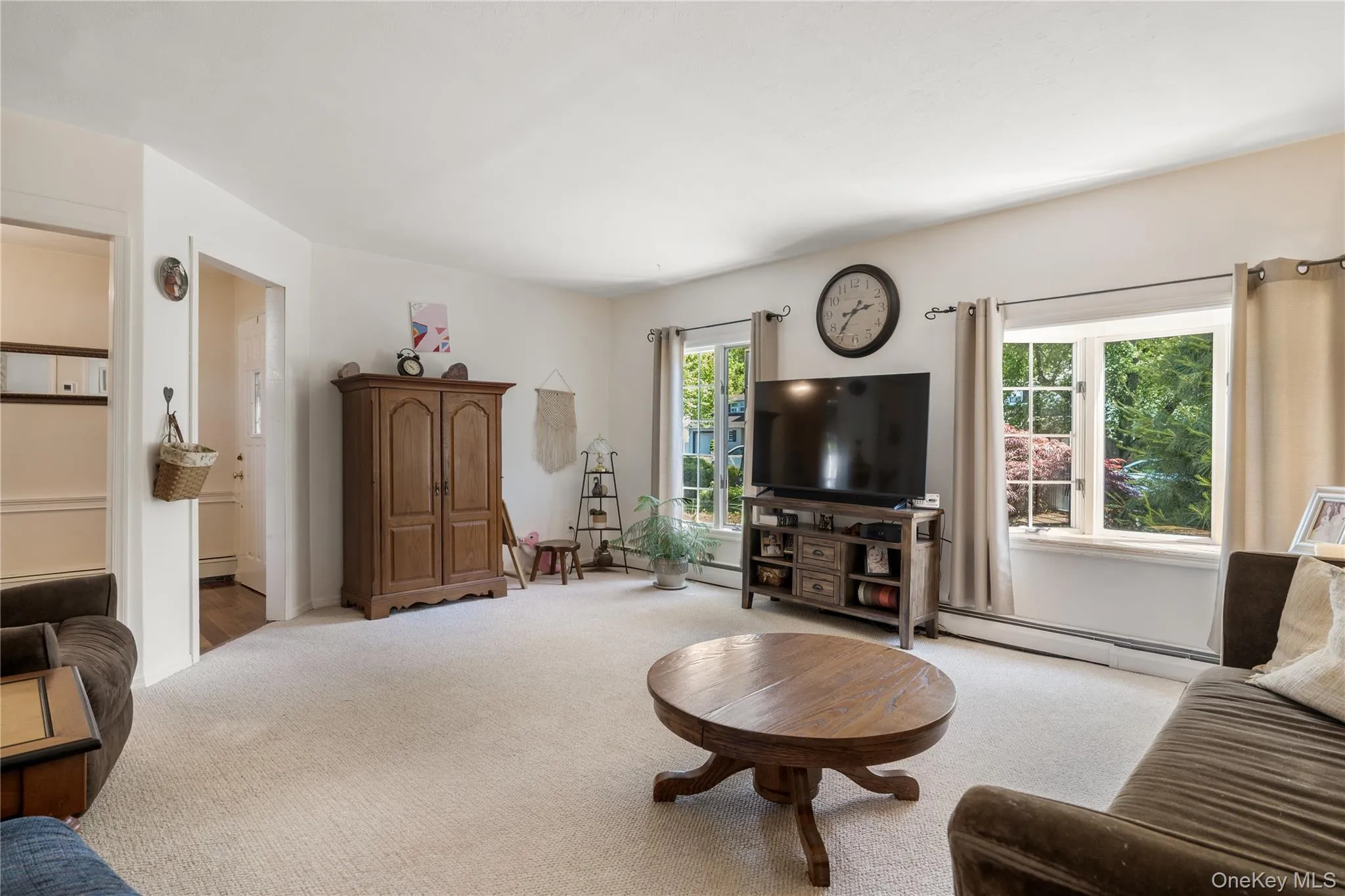 Den with Bay Window Den with Bay Window