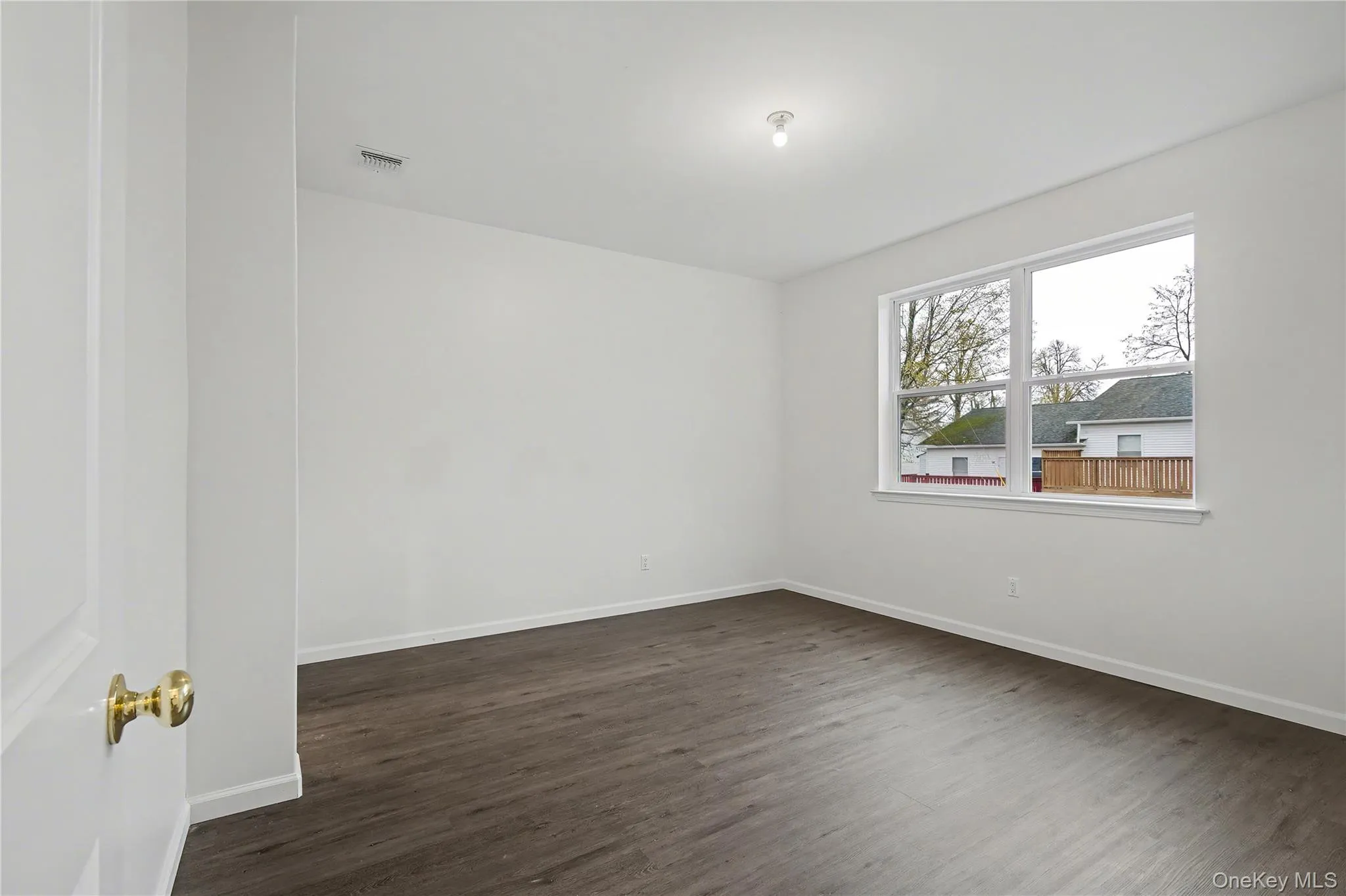 8 Waverly Avenue, Thompson, NY, 3 Bedrooms Bedrooms, 5 Rooms Rooms,2 BathroomsBathrooms,Residential Sale,For Rent,Waverly,0,991313 8 Waverly Avenue, Thompson, NY, 3 Bedrooms Bedrooms, 5 Rooms Rooms,2 BathroomsBathrooms,Residential Sale,For Rent,Waverly,0,991313