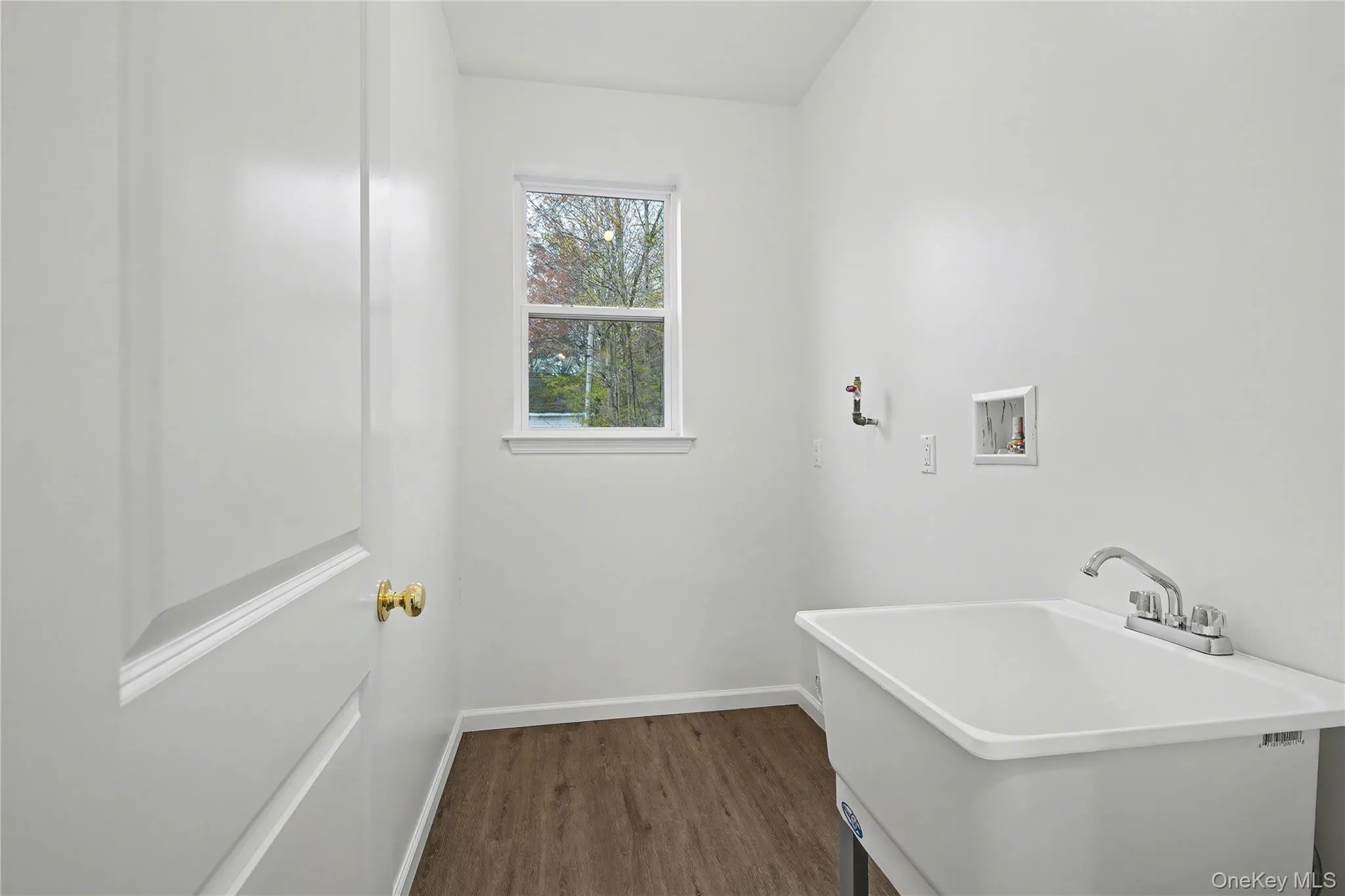 8 Waverly Avenue, Thompson, NY, 3 Bedrooms Bedrooms, 5 Rooms Rooms,2 BathroomsBathrooms,Residential Sale,For Rent,Waverly,0,991313 8 Waverly Avenue, Thompson, NY, 3 Bedrooms Bedrooms, 5 Rooms Rooms,2 BathroomsBathrooms,Residential Sale,For Rent,Waverly,0,991313