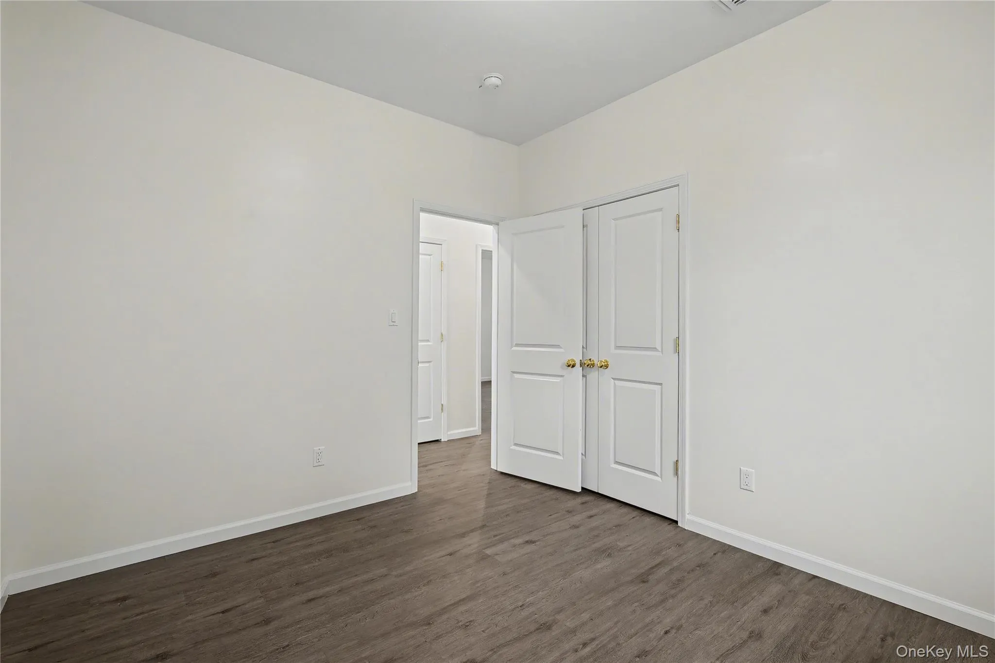 8 Waverly Avenue, Thompson, NY, 3 Bedrooms Bedrooms, 5 Rooms Rooms,2 BathroomsBathrooms,Residential Sale,For Rent,Waverly,0,991313 8 Waverly Avenue, Thompson, NY, 3 Bedrooms Bedrooms, 5 Rooms Rooms,2 BathroomsBathrooms,Residential Sale,For Rent,Waverly,0,991313