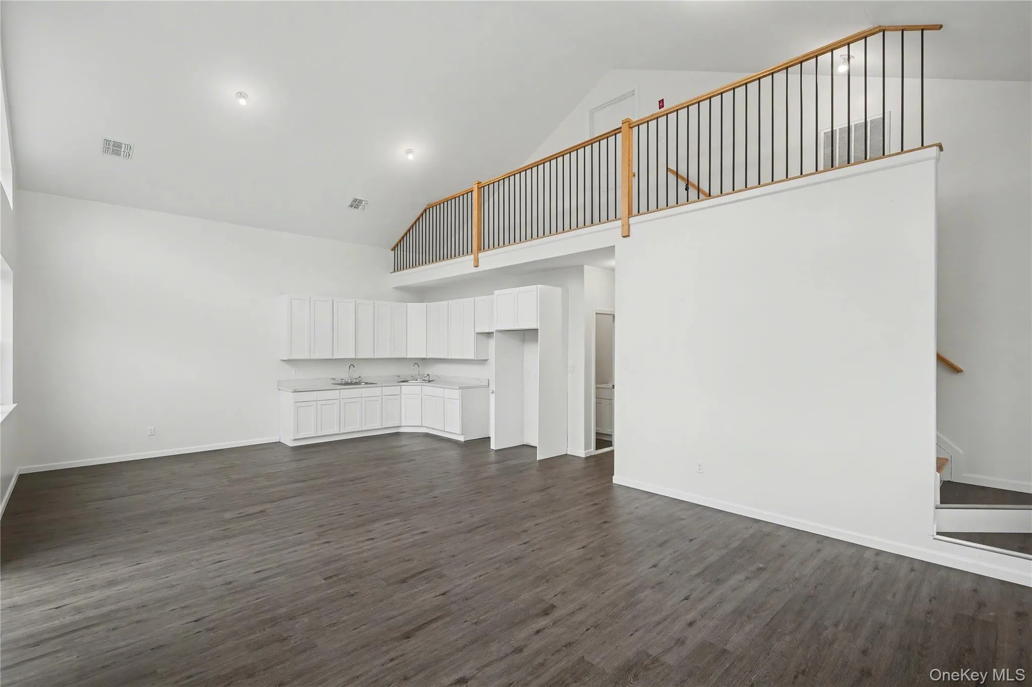 8 Waverly Avenue, Thompson, NY, 3 Bedrooms Bedrooms, 5 Rooms Rooms,2 BathroomsBathrooms,Residential Sale,For Rent,Waverly,0,991313 8 Waverly Avenue, Thompson, NY, 3 Bedrooms Bedrooms, 5 Rooms Rooms,2 BathroomsBathrooms,Residential Sale,For Rent,Waverly,0,991313
