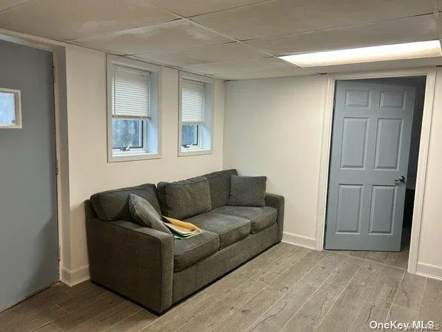 18 Manhattan Place, Huntington, NY, 1 Bedroom Bedrooms, 3 Rooms Rooms,1 BathroomBathrooms,Residential Lease,For Rent,Manhattan,0,991316 18 Manhattan Place, Huntington, NY, 1 Bedroom Bedrooms, 3 Rooms Rooms,1 BathroomBathrooms,Residential Lease,For Rent,Manhattan,0,991316