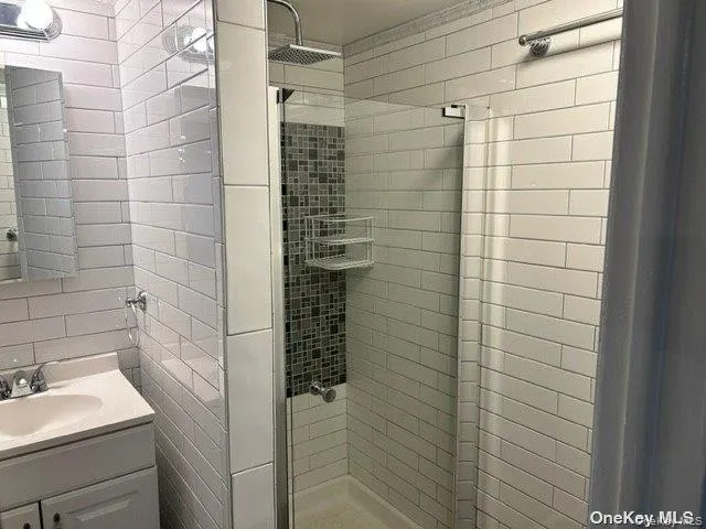 18 Manhattan Place, Huntington, NY, 1 Bedroom Bedrooms, 3 Rooms Rooms,1 BathroomBathrooms,Residential Lease,For Rent,Manhattan,0,991316 18 Manhattan Place, Huntington, NY, 1 Bedroom Bedrooms, 3 Rooms Rooms,1 BathroomBathrooms,Residential Lease,For Rent,Manhattan,0,991316
