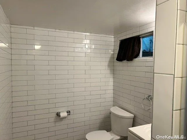 18 Manhattan Place, Huntington, NY, 1 Bedroom Bedrooms, 3 Rooms Rooms,1 BathroomBathrooms,Residential Lease,For Rent,Manhattan,0,991316 18 Manhattan Place, Huntington, NY, 1 Bedroom Bedrooms, 3 Rooms Rooms,1 BathroomBathrooms,Residential Lease,For Rent,Manhattan,0,991316