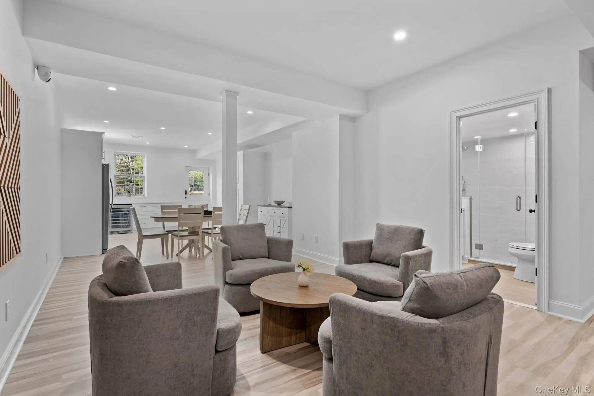 490 Montauk Highway, Southampton, NY, 5 Bedrooms Bedrooms, 14 Rooms Rooms,6 BathroomsBathrooms,Residential Lease,For Rent,Montauk,0,991331 490 Montauk Highway, Southampton, NY, 5 Bedrooms Bedrooms, 14 Rooms Rooms,6 BathroomsBathrooms,Residential Lease,For Rent,Montauk,0,991331