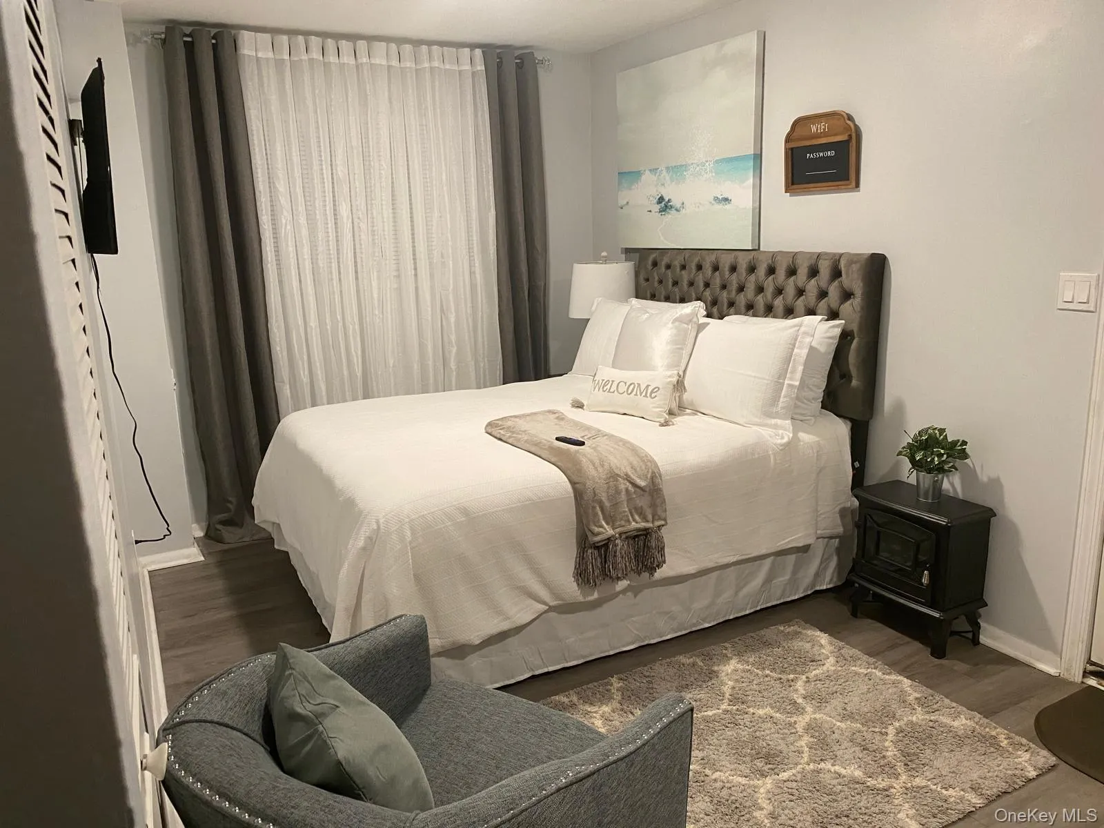 Bedroom With Bed Bedroom With Bed