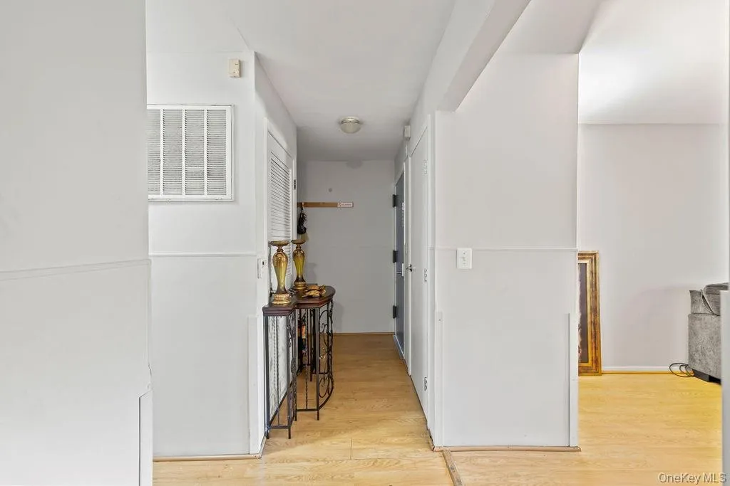 19 New Holland Village, Clarkstown, NY, 2 Bedrooms Bedrooms, 5 Rooms Rooms,1 BathroomBathrooms,Residential Sale,For Rent,New Holland,0,991341 19 New Holland Village, Clarkstown, NY, 2 Bedrooms Bedrooms, 5 Rooms Rooms,1 BathroomBathrooms,Residential Sale,For Rent,New Holland,0,991341