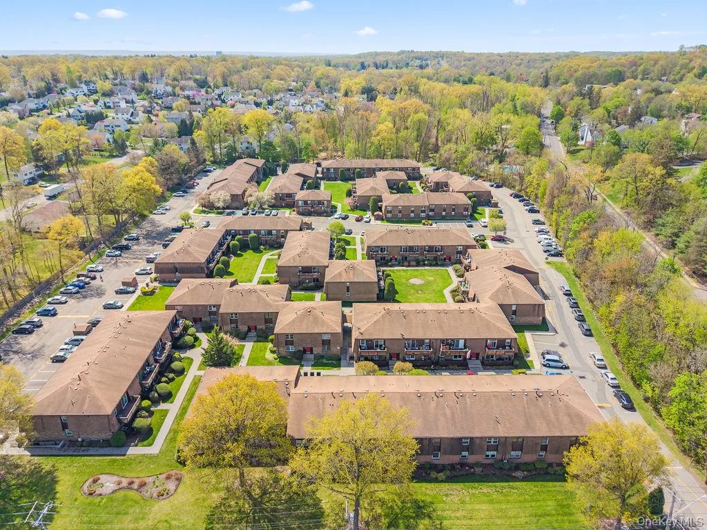 19 New Holland Village, Clarkstown, NY, 2 Bedrooms Bedrooms, 5 Rooms Rooms,1 BathroomBathrooms,Residential Sale,For Rent,New Holland,0,991341 19 New Holland Village, Clarkstown, NY, 2 Bedrooms Bedrooms, 5 Rooms Rooms,1 BathroomBathrooms,Residential Sale,For Rent,New Holland,0,991341