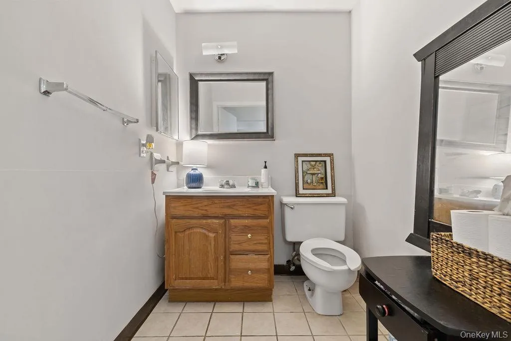 19 New Holland Village, Clarkstown, NY, 2 Bedrooms Bedrooms, 5 Rooms Rooms,1 BathroomBathrooms,Residential Sale,For Rent,New Holland,0,991341 19 New Holland Village, Clarkstown, NY, 2 Bedrooms Bedrooms, 5 Rooms Rooms,1 BathroomBathrooms,Residential Sale,For Rent,New Holland,0,991341