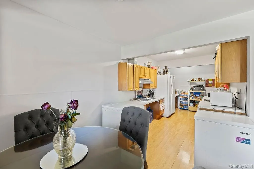 19 New Holland Village, Clarkstown, NY, 2 Bedrooms Bedrooms, 5 Rooms Rooms,1 BathroomBathrooms,Residential Sale,For Rent,New Holland,0,991341 19 New Holland Village, Clarkstown, NY, 2 Bedrooms Bedrooms, 5 Rooms Rooms,1 BathroomBathrooms,Residential Sale,For Rent,New Holland,0,991341