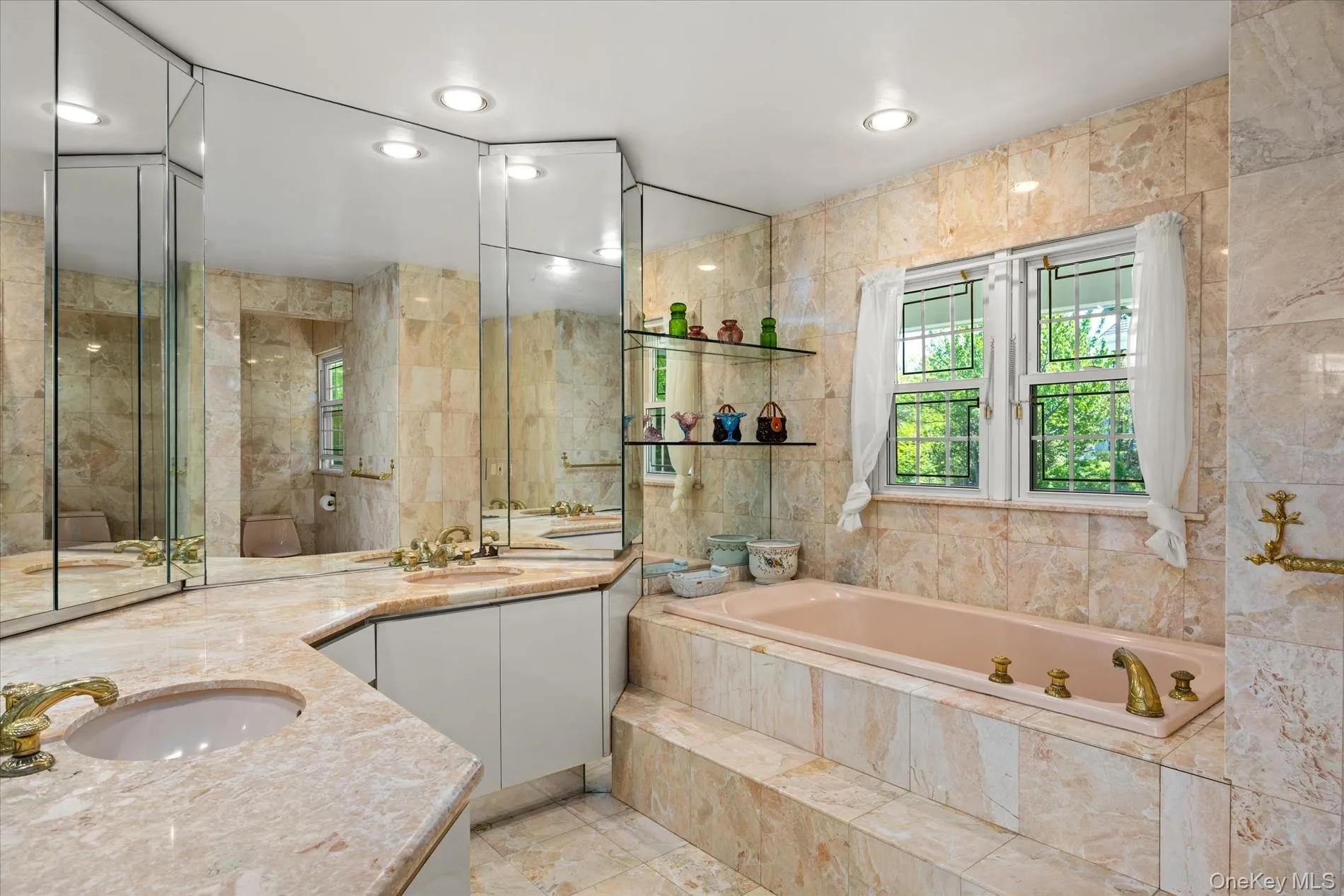 24 Cricket Lane, North Hempstead, NY, 6 Bedrooms Bedrooms, 11 Rooms Rooms,4 BathroomsBathrooms,Residential Sale,For Rent,Cricket,0,991342 24 Cricket Lane, North Hempstead, NY, 6 Bedrooms Bedrooms, 11 Rooms Rooms,4 BathroomsBathrooms,Residential Sale,For Rent,Cricket,0,991342
