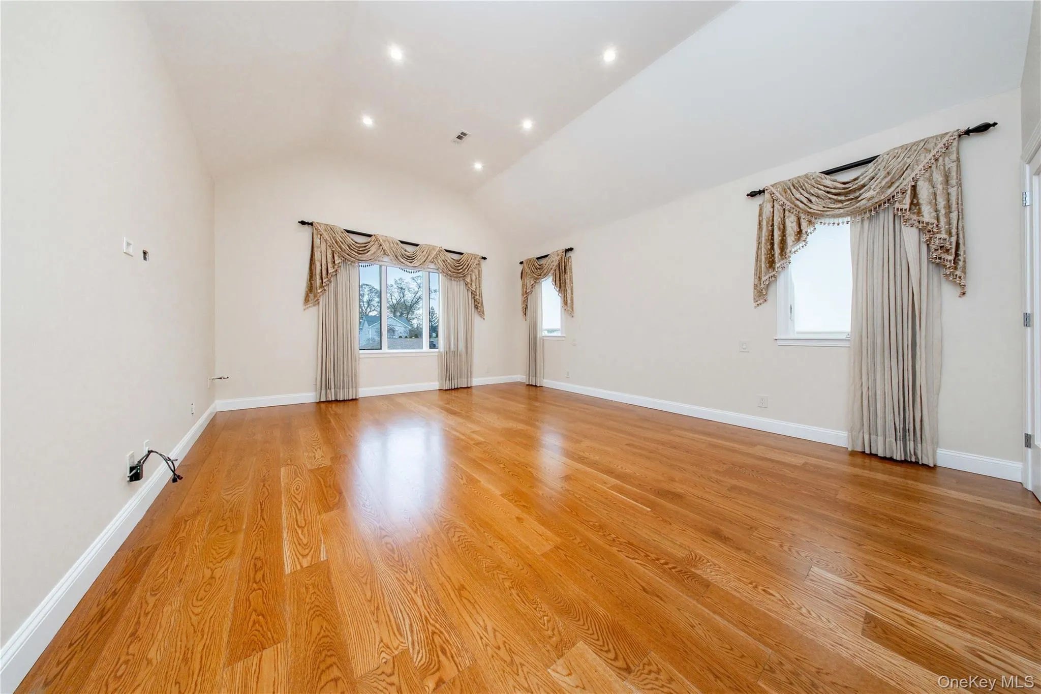 2310 Dogwood Street, Hempstead, NY, 3 Bedrooms Bedrooms, 7 Rooms Rooms,3 BathroomsBathrooms,Residential Lease,For Rent,Dogwood,0,991354 2310 Dogwood Street, Hempstead, NY, 3 Bedrooms Bedrooms, 7 Rooms Rooms,3 BathroomsBathrooms,Residential Lease,For Rent,Dogwood,0,991354