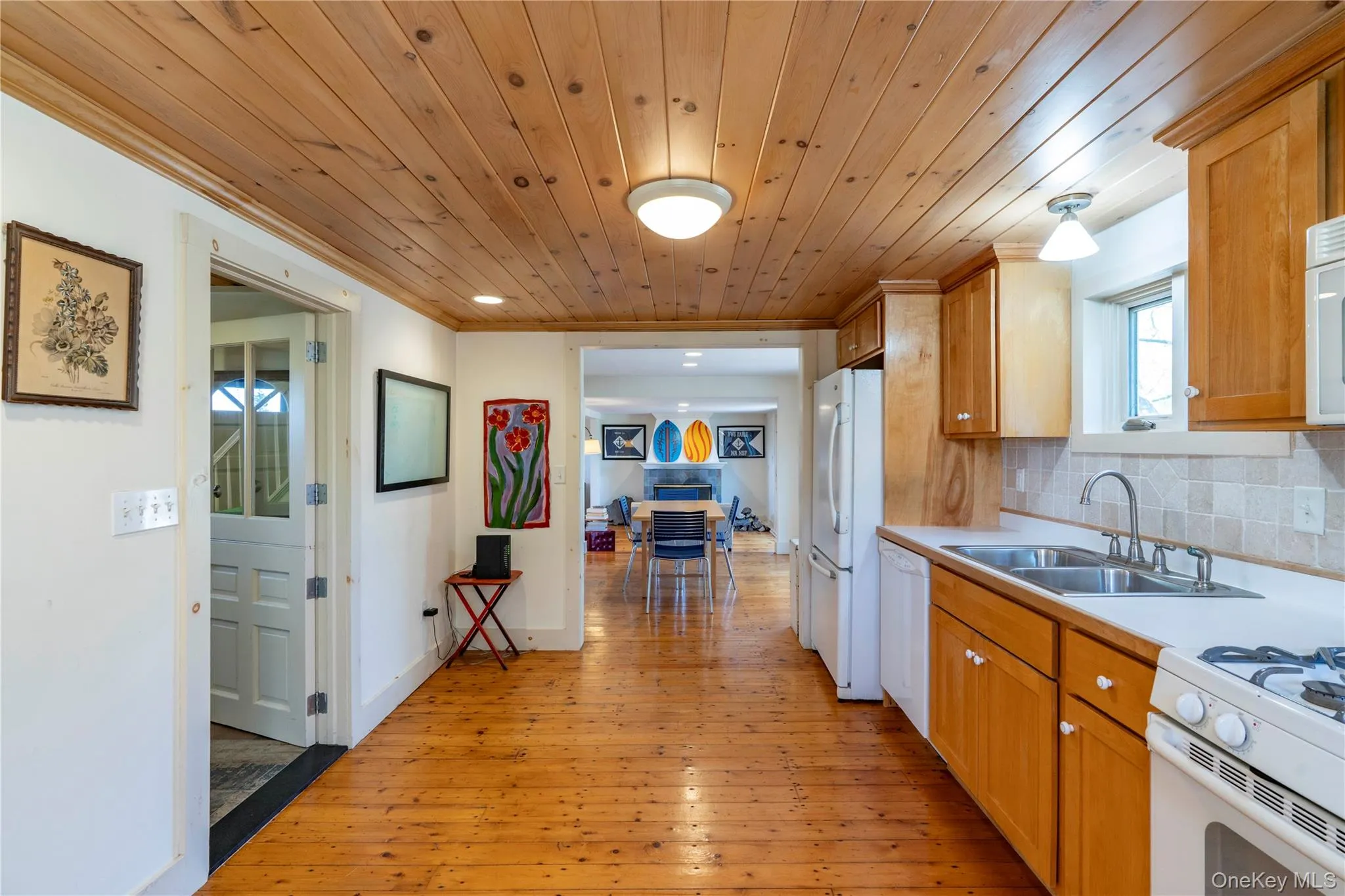 606 Church Avenue, Germantown, NY, 3 Bedrooms Bedrooms, 8 Rooms Rooms,2 BathroomsBathrooms,Residential Sale,For Rent,Church,0,991355 606 Church Avenue, Germantown, NY, 3 Bedrooms Bedrooms, 8 Rooms Rooms,2 BathroomsBathrooms,Residential Sale,For Rent,Church,0,991355