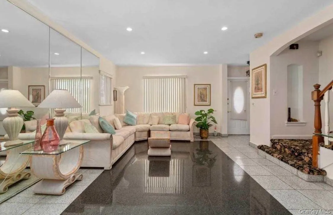 7314 174th Street, New York, NY, 4 Bedrooms Bedrooms, 7 Rooms Rooms,2 BathroomsBathrooms,Residential Lease,For Rent,174th,0,991360 7314 174th Street, New York, NY, 4 Bedrooms Bedrooms, 7 Rooms Rooms,2 BathroomsBathrooms,Residential Lease,For Rent,174th,0,991360