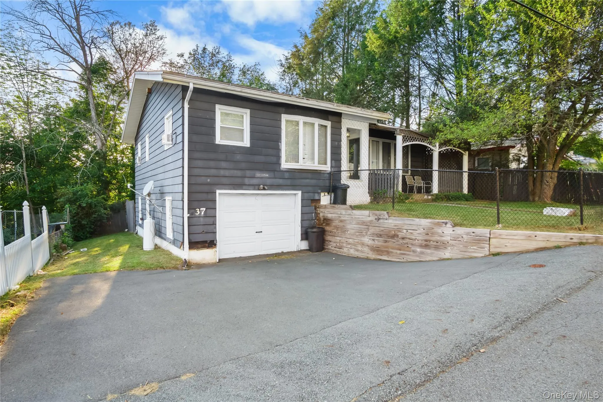 37 Nelshore Drive, Thompson, NY, 3 Bedrooms Bedrooms, 5 Rooms Rooms,1 BathroomBathrooms,Residential Sale,For Rent,Nelshore,0,991377 37 Nelshore Drive, Thompson, NY, 3 Bedrooms Bedrooms, 5 Rooms Rooms,1 BathroomBathrooms,Residential Sale,For Rent,Nelshore,0,991377