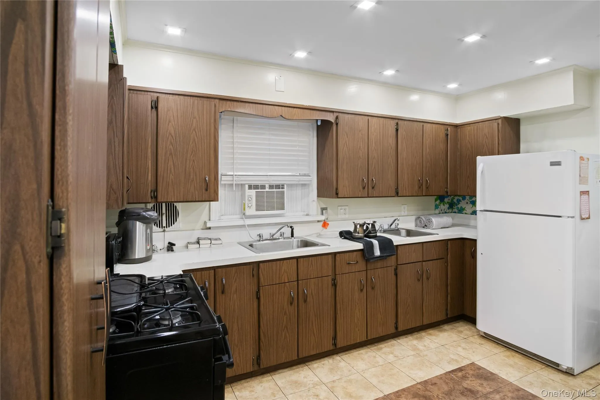 37 Nelshore Drive, Thompson, NY, 3 Bedrooms Bedrooms, 5 Rooms Rooms,1 BathroomBathrooms,Residential Sale,For Rent,Nelshore,0,991377 37 Nelshore Drive, Thompson, NY, 3 Bedrooms Bedrooms, 5 Rooms Rooms,1 BathroomBathrooms,Residential Sale,For Rent,Nelshore,0,991377