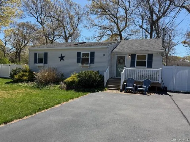10 Hollingsworth Place, Brookhaven, NY, 3 Bedrooms Bedrooms, 6 Rooms Rooms,2 BathroomsBathrooms,Residential Lease,For Rent,Hollingsworth,0,991378 10 Hollingsworth Place, Brookhaven, NY, 3 Bedrooms Bedrooms, 6 Rooms Rooms,2 BathroomsBathrooms,Residential Lease,For Rent,Hollingsworth,0,991378