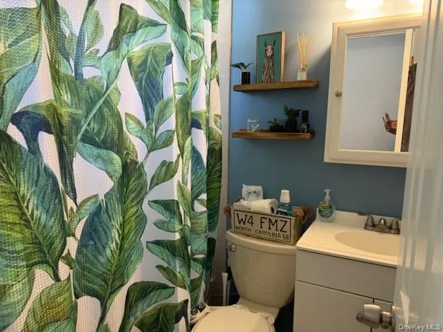 10 Hollingsworth Place, Brookhaven, NY, 3 Bedrooms Bedrooms, 6 Rooms Rooms,2 BathroomsBathrooms,Residential Lease,For Rent,Hollingsworth,0,991378 10 Hollingsworth Place, Brookhaven, NY, 3 Bedrooms Bedrooms, 6 Rooms Rooms,2 BathroomsBathrooms,Residential Lease,For Rent,Hollingsworth,0,991378