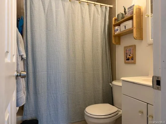 10 Hollingsworth Place, Brookhaven, NY, 3 Bedrooms Bedrooms, 6 Rooms Rooms,2 BathroomsBathrooms,Residential Lease,For Rent,Hollingsworth,0,991378 10 Hollingsworth Place, Brookhaven, NY, 3 Bedrooms Bedrooms, 6 Rooms Rooms,2 BathroomsBathrooms,Residential Lease,For Rent,Hollingsworth,0,991378