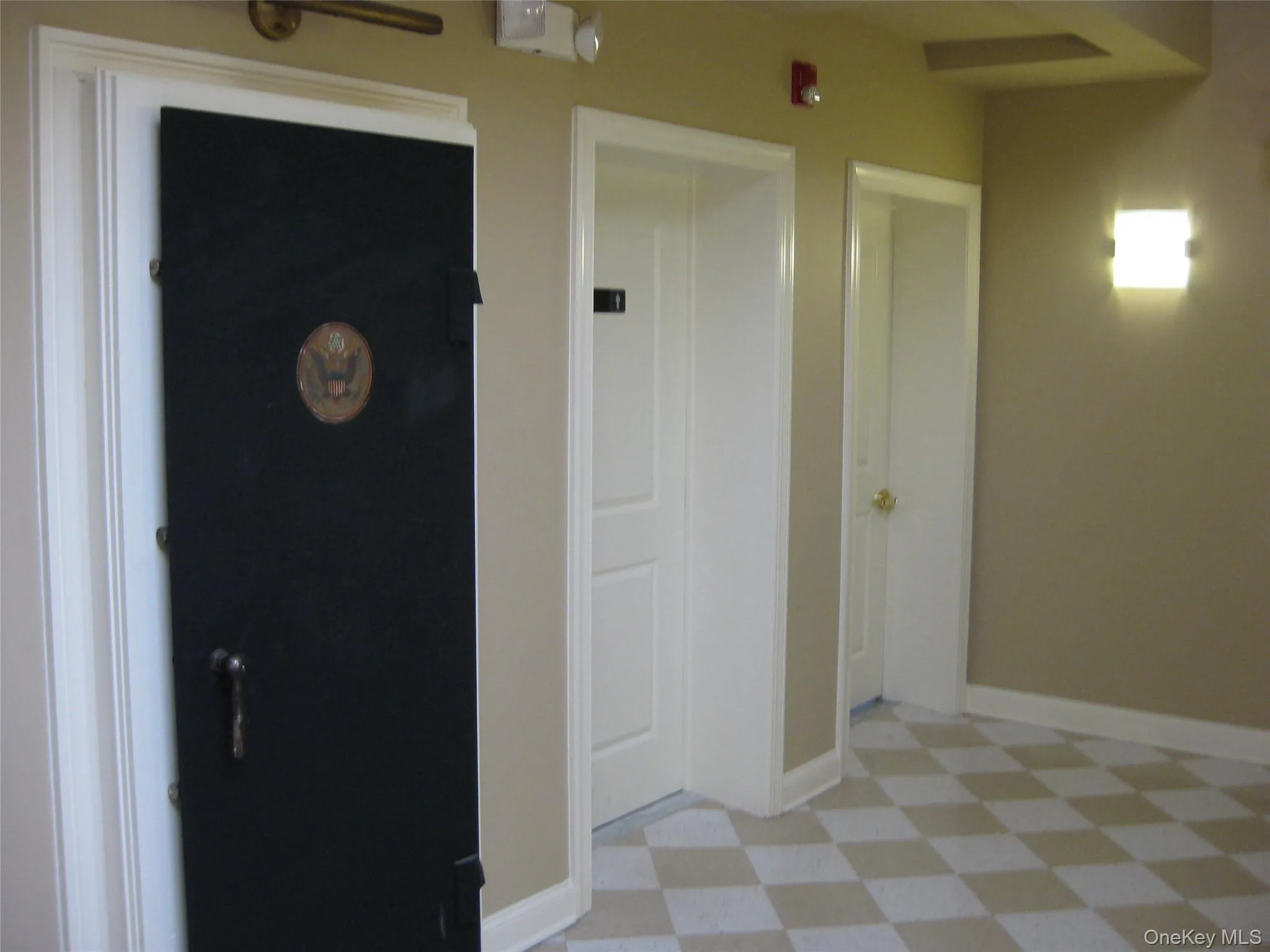 21 2nd Street, Riverhead, NY, ,Commercial Lease,For Rent,2nd,0,991387 21 2nd Street, Riverhead, NY, ,Commercial Lease,For Rent,2nd,0,991387