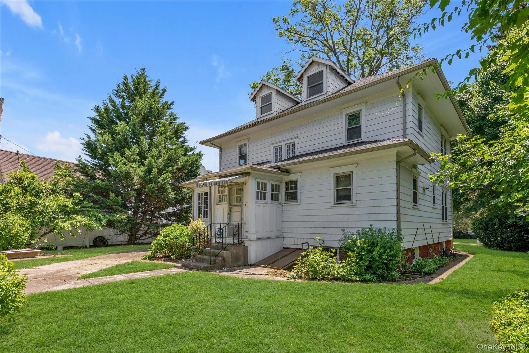 15 Wilson Lane, Hempstead, NY, 3 Bedrooms Bedrooms, 8 Rooms Rooms,1 BathroomBathrooms,Residential,For Rent,Wilson,0,991388 15 Wilson Lane, Hempstead, NY, 3 Bedrooms Bedrooms, 8 Rooms Rooms,1 BathroomBathrooms,Residential,For Rent,Wilson,0,991388