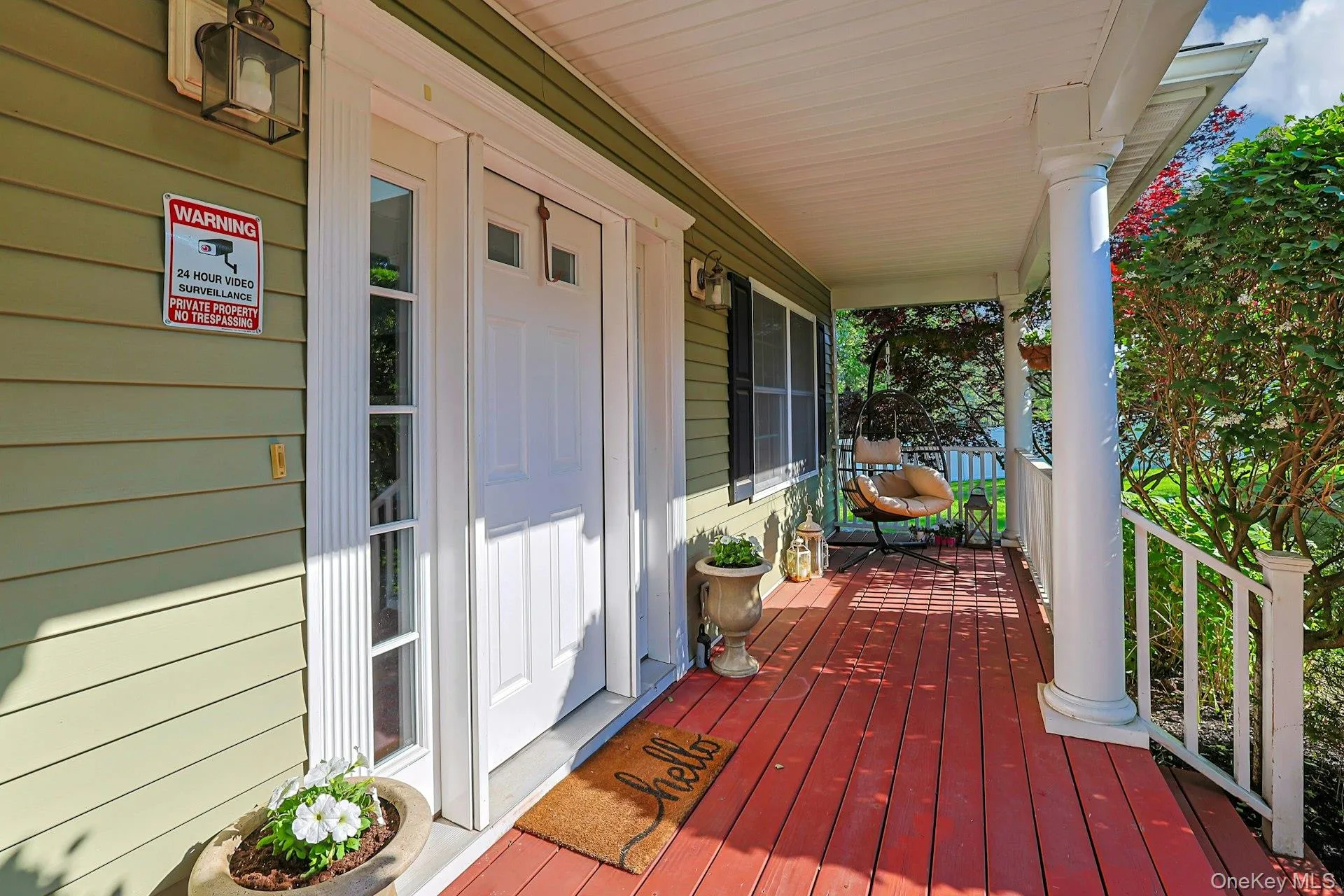 Welcome your guests from the expansive front porch with decorative columns. Welcome your guests from the expansive front porch with decorative columns.